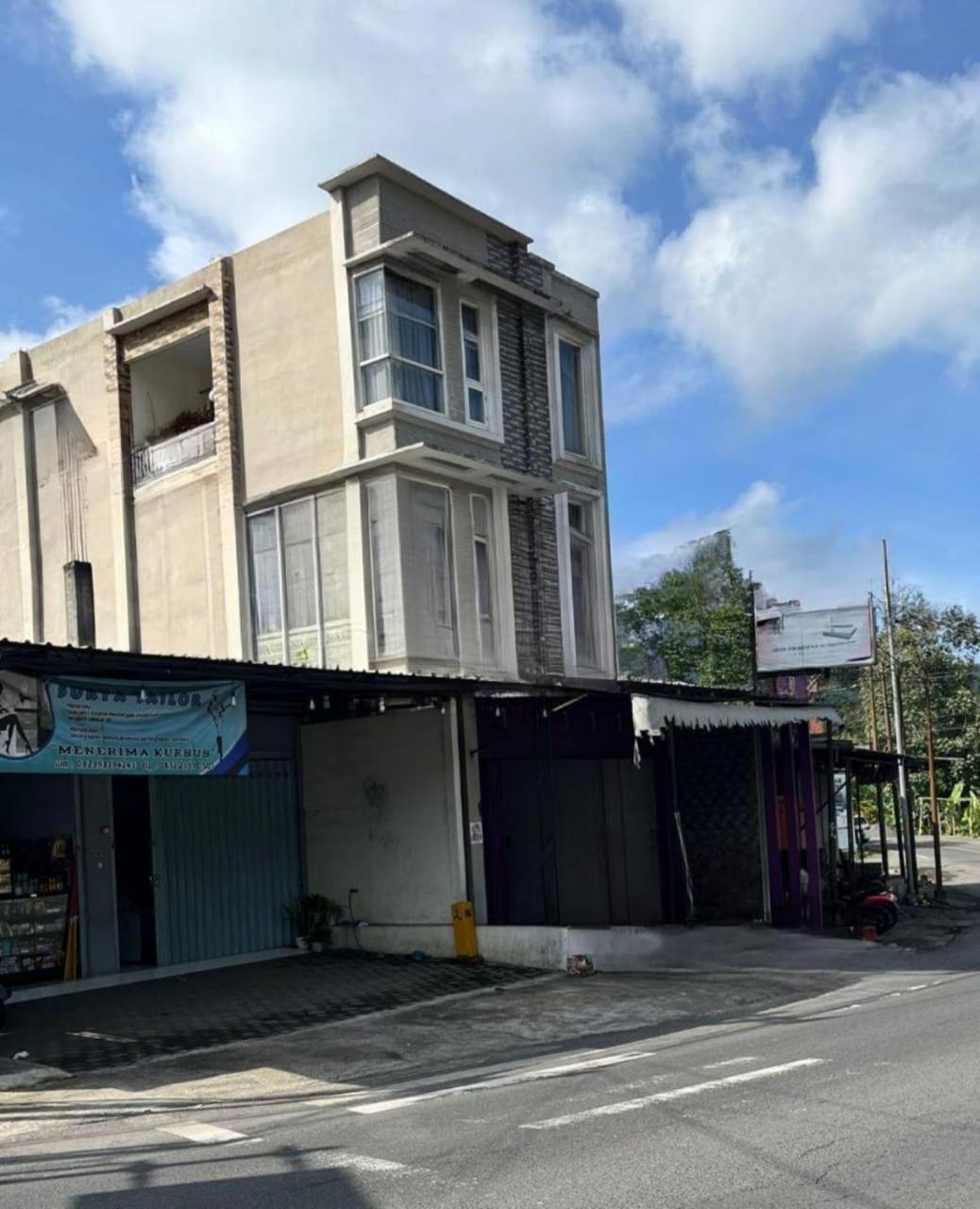 Java Hostel Tumpak Sewu Sidomukti Εξωτερικό φωτογραφία
